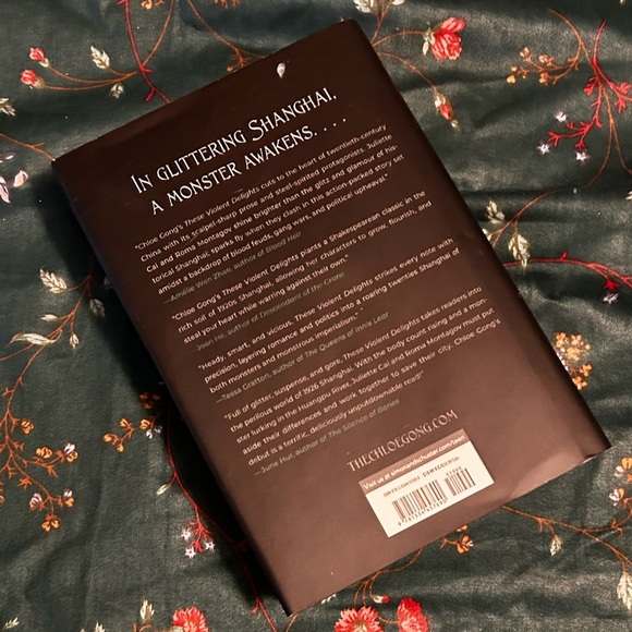 These Violent Delights by Chloe Gong NWOT NY Times Best Seller, Hardcover book - Picture 5 of 6